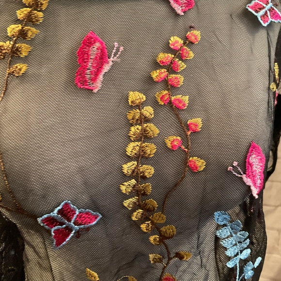 “ EMBROIDERED FLORAL TOP” Sheer Black Netting with Lovely Embroidery. - Picture 8 of 13